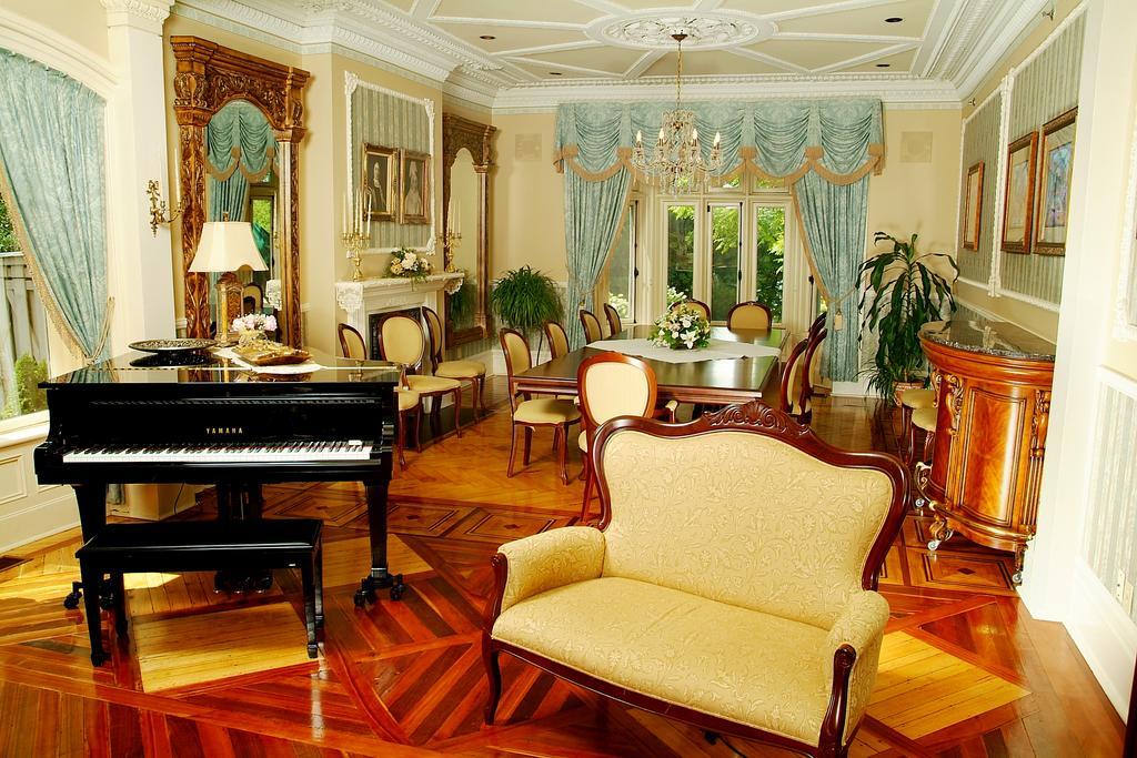 Hotel Manoir Rouville-campbell 4*