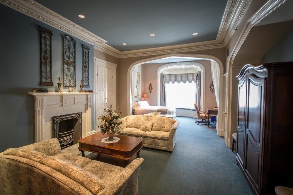 Manoir Rouville-campbell 4*