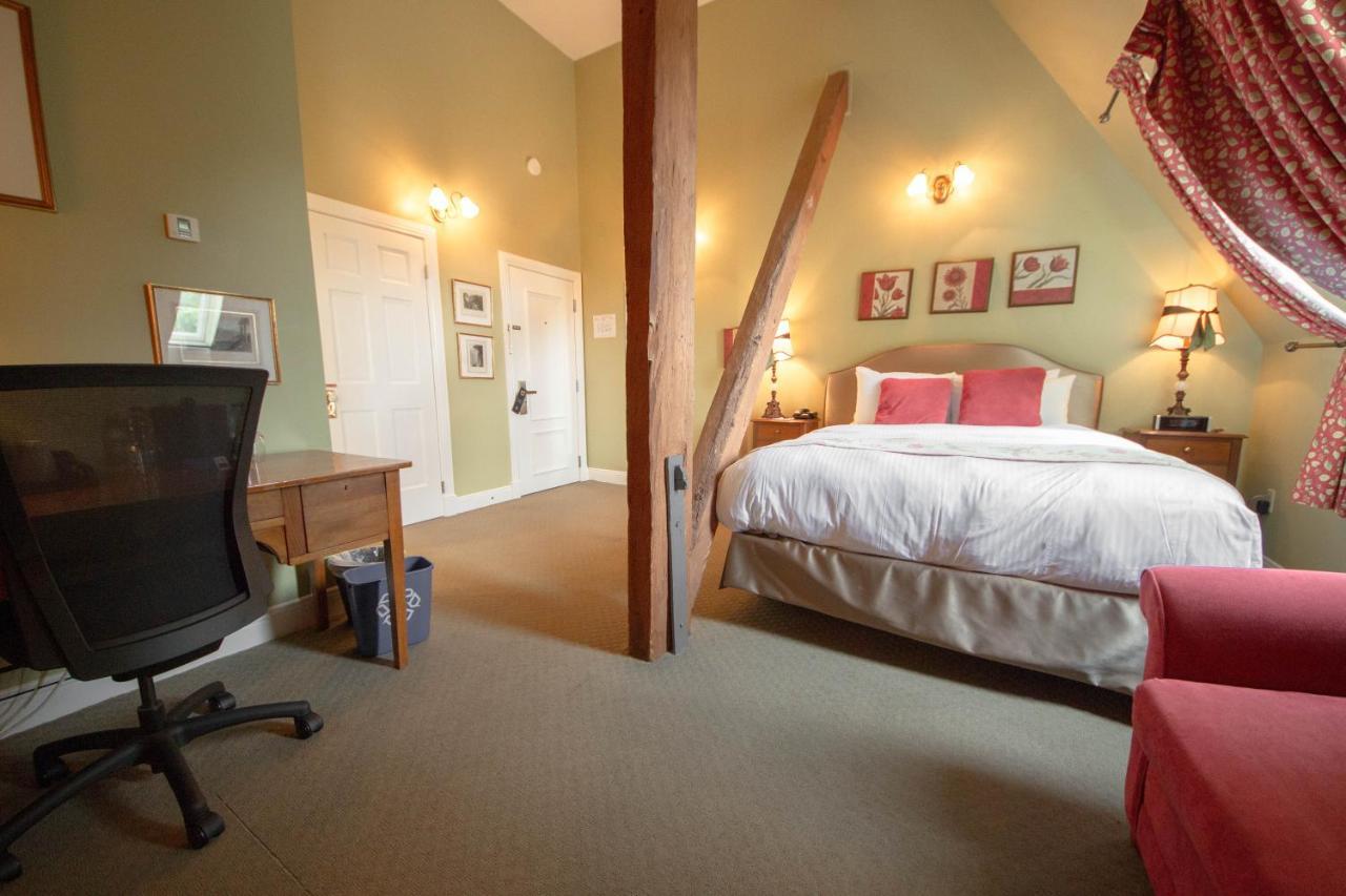 Manoir Rouville-campbell Hotel