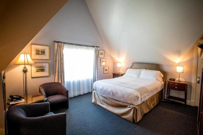 Manoir Rouville-campbell 4*